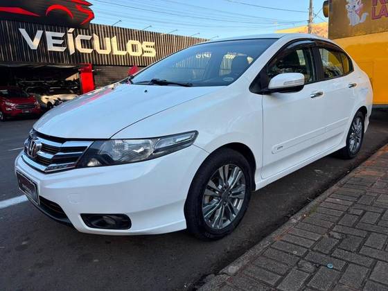 HONDA CITY 1.5 EX 16V FLEX 4P AUTOMÁTICO HONDA CITY 1.5 EX 16V FLEX 4P AUTOMÁTICO